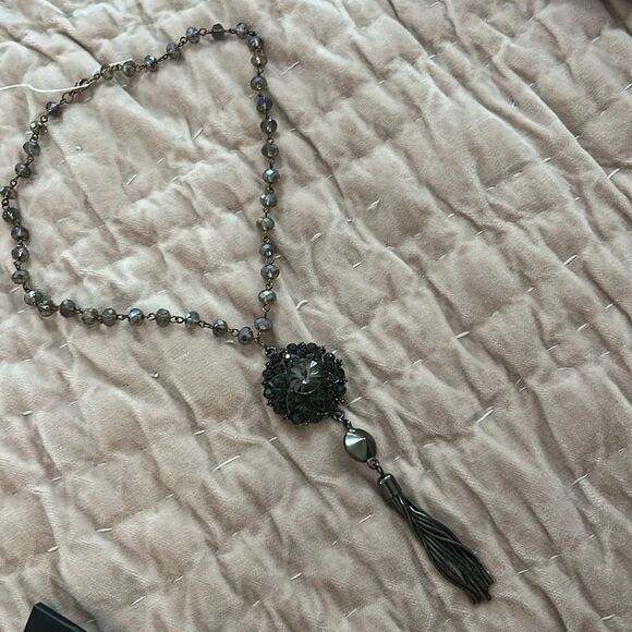 Elegant Silver Beaded Necklace with Tassel - Picture 6 of 6